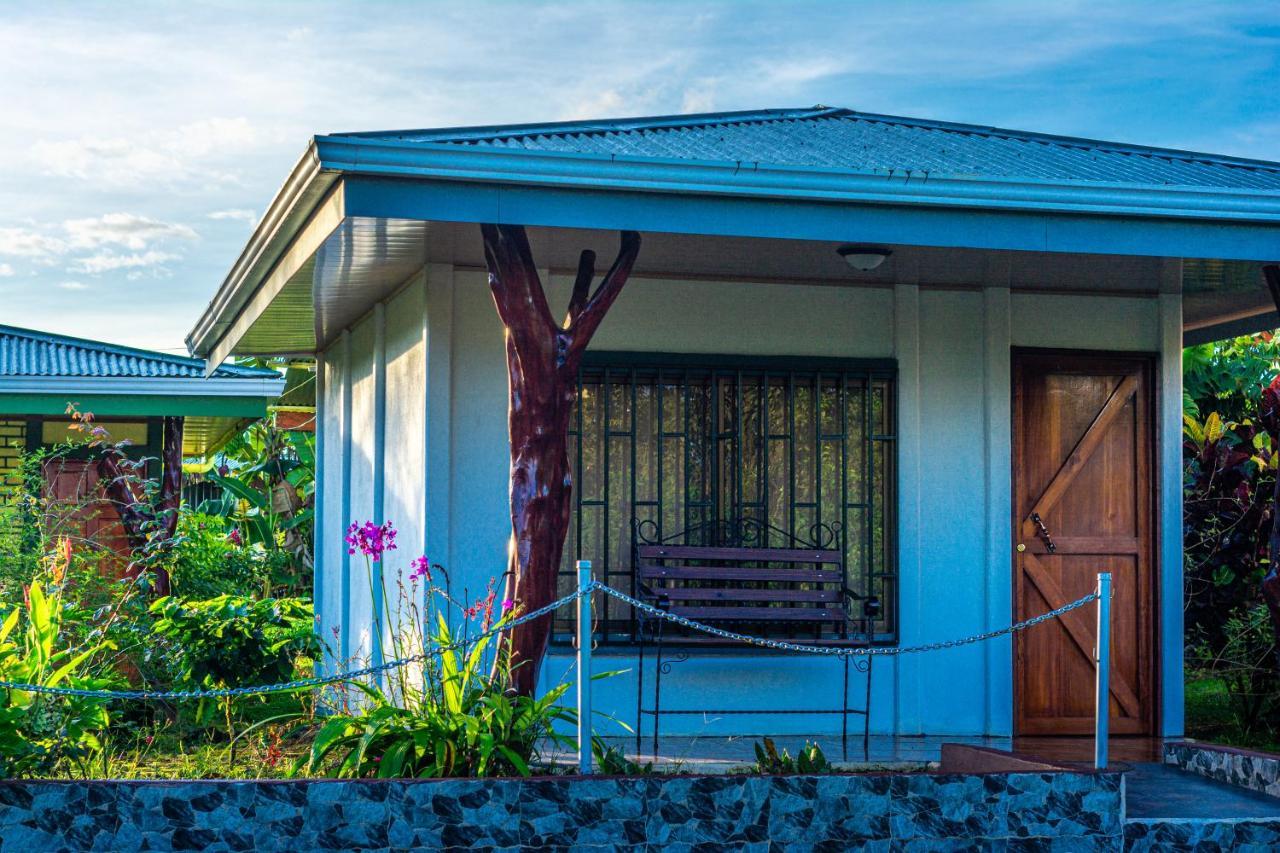 Rio Celeste Springs Blue Lodge Bijagua Exterior photo
